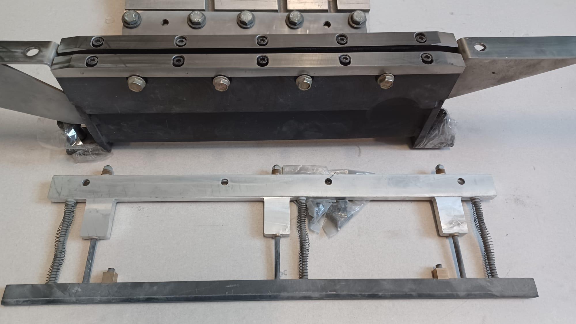 Heidelberg small format central cutting device, year 2007
